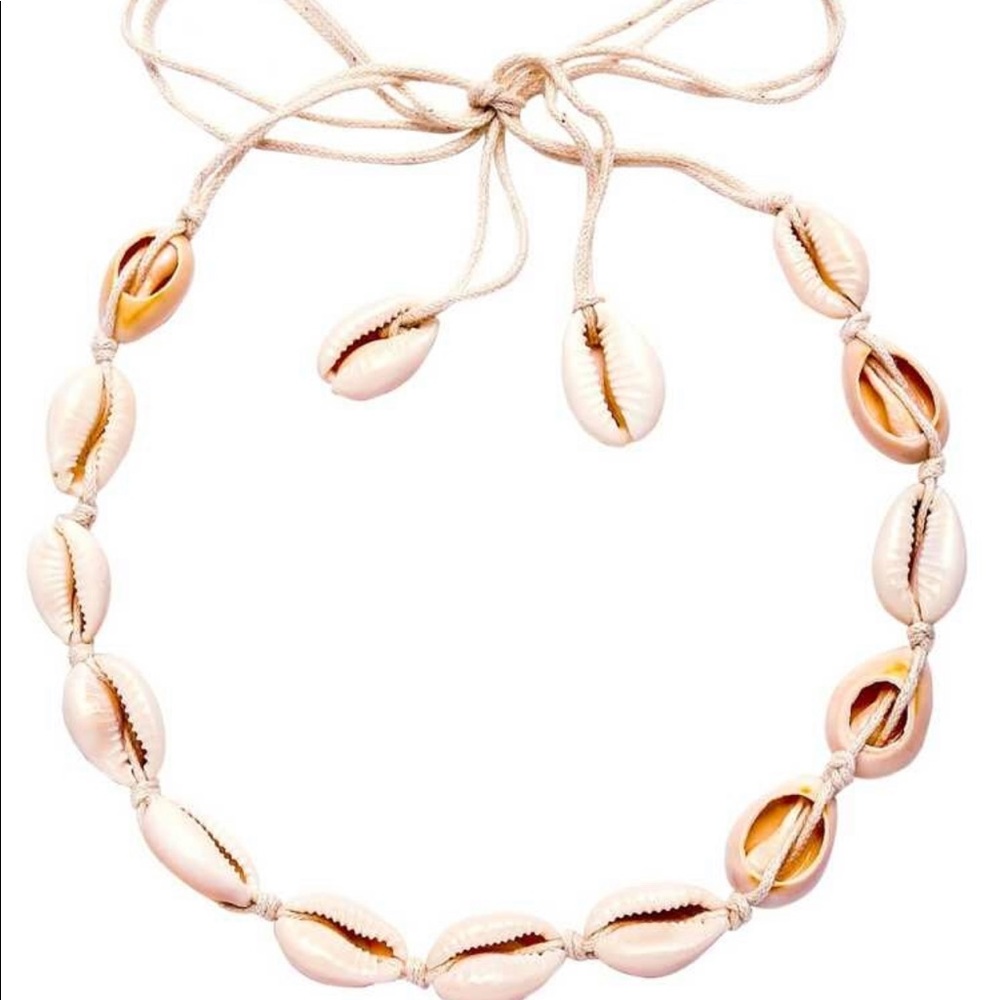 Cowry Shell Choker🌸